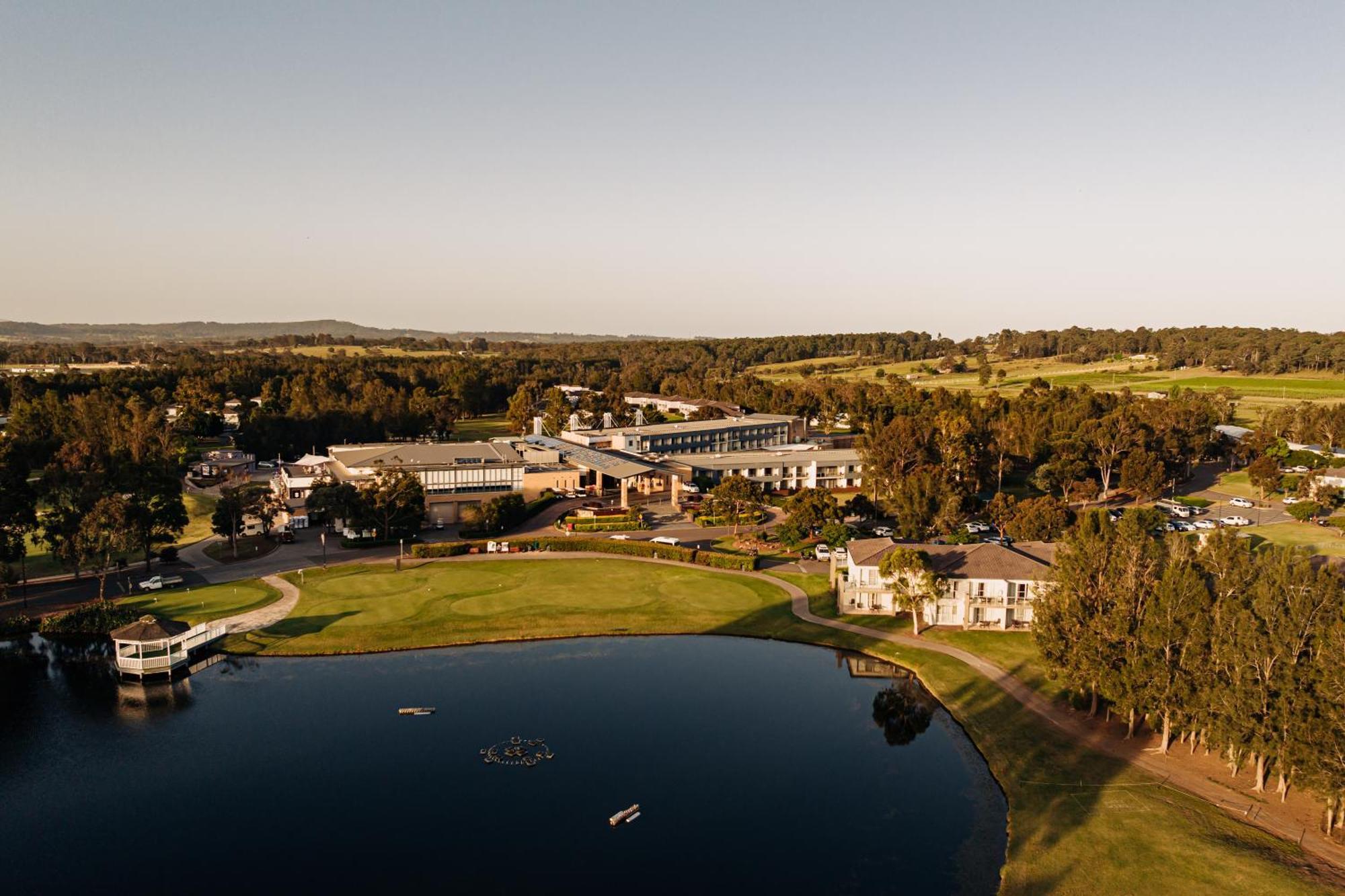 Rydges Resort Hunter Valley Лавдейл Экстерьер фото